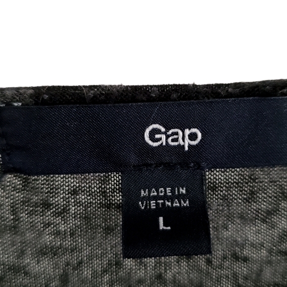 Scoop Neck Long Sleeve Tee Black & Gray Dots - Picture 6 of 6